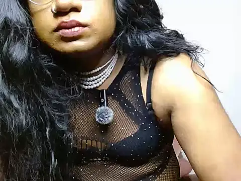 Dusky_Mallu_ live XXX chat