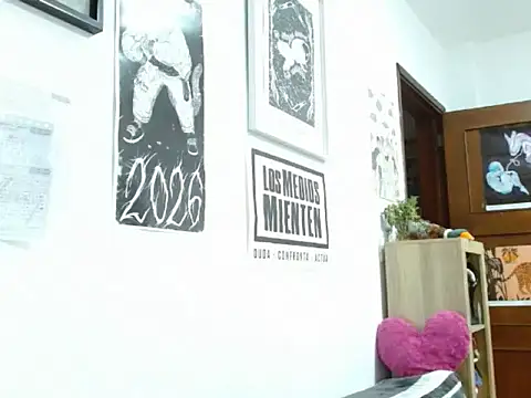 ViioletaMora's Live XXX Chat