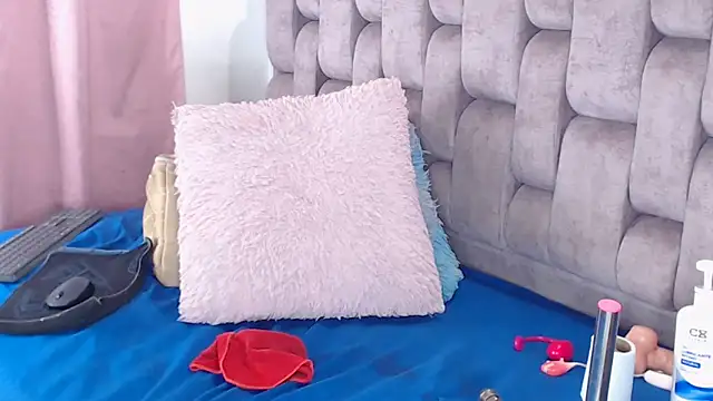 Alexa-Hunter live XXX chat