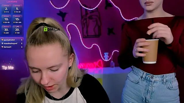 mila_glow1n Webbikameraesitys