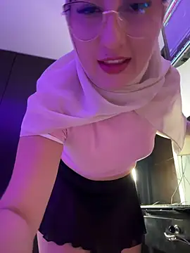Badra_Abaid Chat XXX in diretta