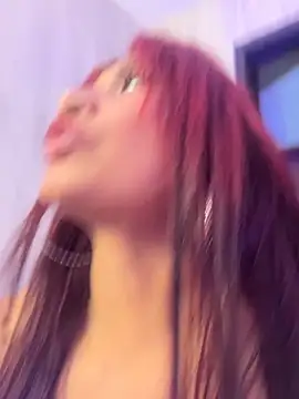 Cherry_CharlotteeのライブXXXチャット