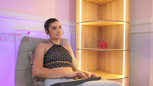 XXX chat uživo modela LucyWeisser