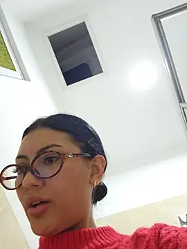 Roma_xxx's Live XXX Chat