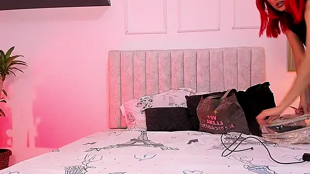 Ruby_Your_Milf webcam show