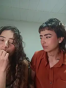 AlexxaAndRileyyのウェブカメラショー
