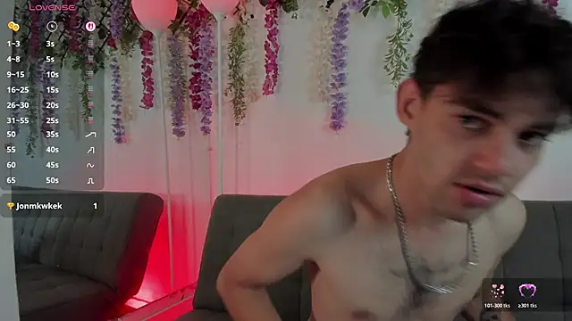 Dope_BoyGGs Show in webcam
