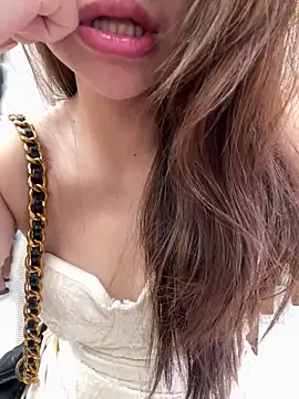 Queen-of-Love – Naživo XXX chat