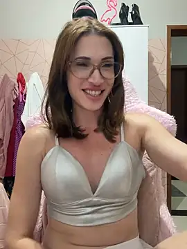 Irresistible24 Live XXX Chat