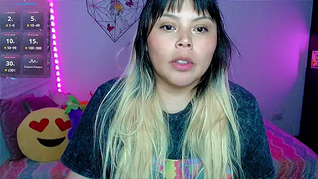 EllieMoonX Chat XXX live