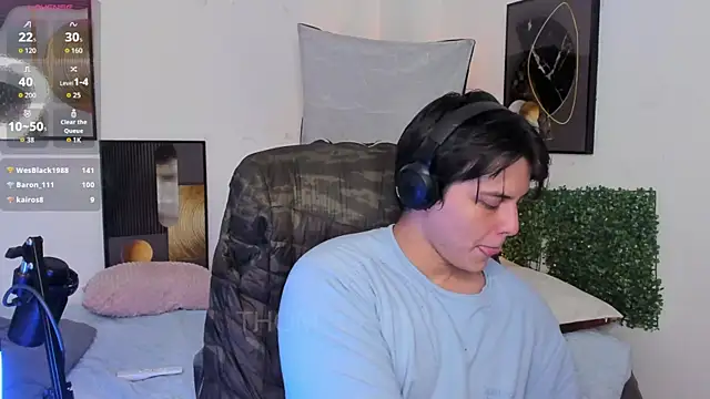 Chat XXX en directo de Thom_Ohtani