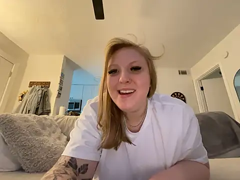 blonde__baby: вебкам-шоу