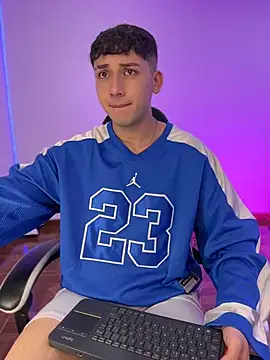 OLIVER_K Live XXX-chat