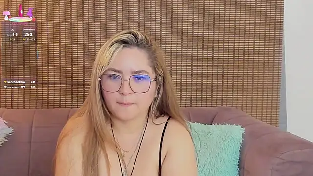 amberr_mooon Webcam Show