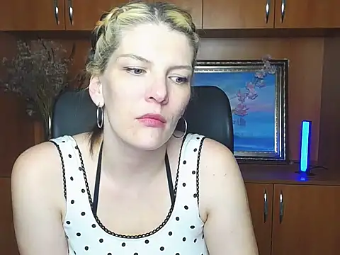 VanessaRey_ Obrolan Langsung XXX