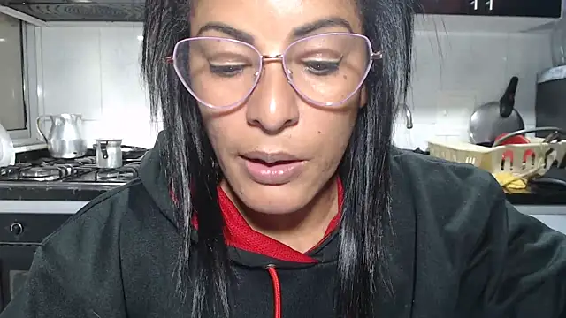 kateleyagrey – Live XXX-chat