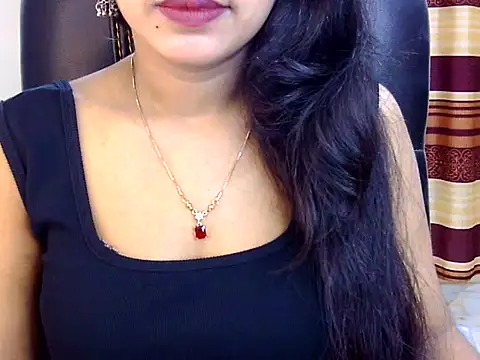 Noor_Zarin 在線直播表演