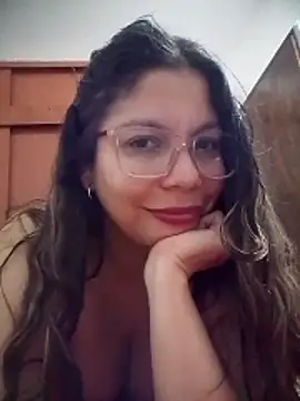 دردشة Carliina_Soussa الجنسية المباشرة