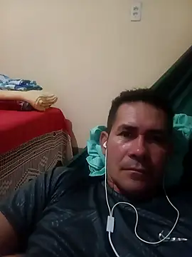 Show modela Juven1632 na web-kameri