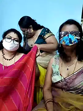 Kannadasexywifes' Webcam Show