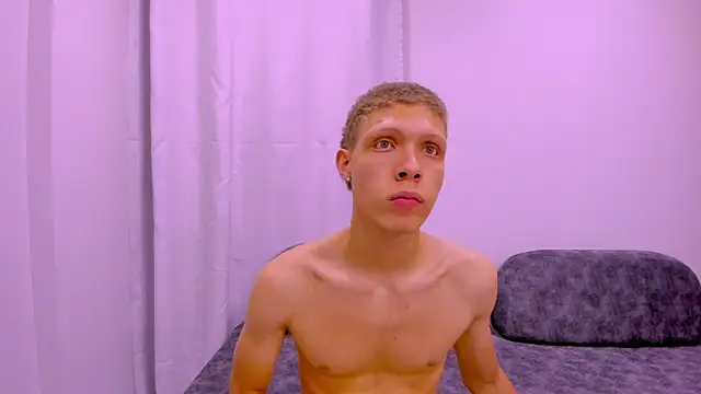 Show modela greiberland na web-kameri
