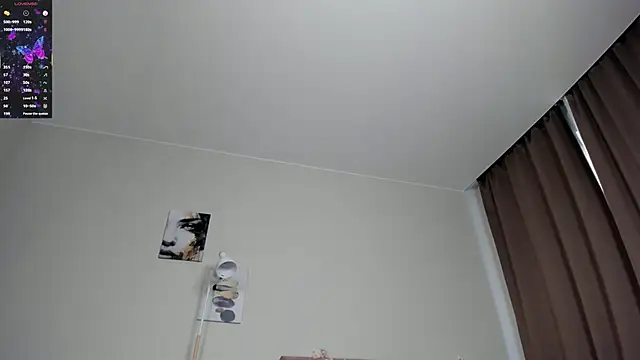 ErinnPieloch's Live XXX Chat
