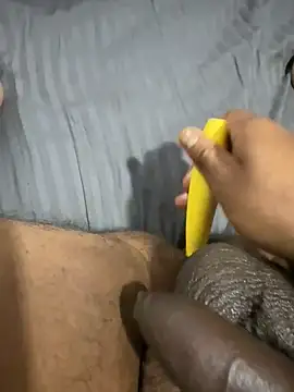 KuttyKunjanFromHyd 在線直播表演