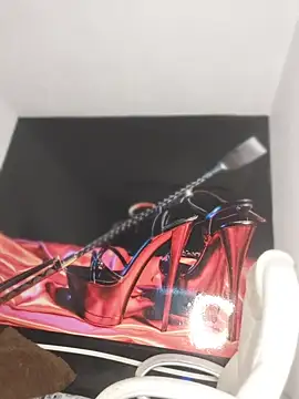 Elinaax's Live XXX Chat