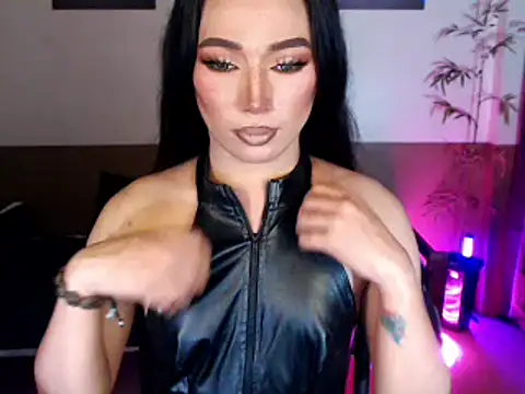 Spicy_kinky 现场XXX聊天