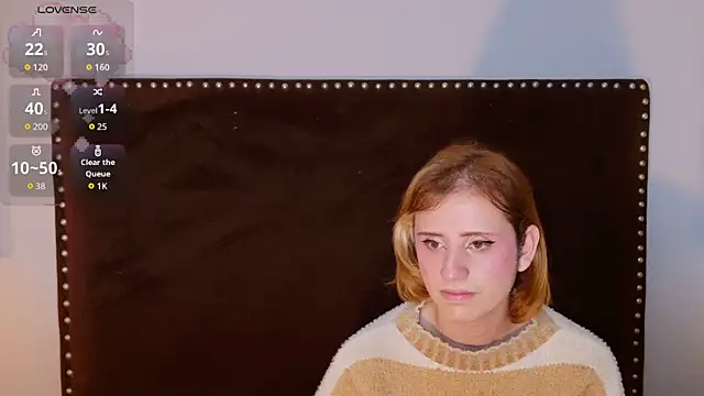 seraphine_star Adlı Modelin Canlı XXX Sohbeti