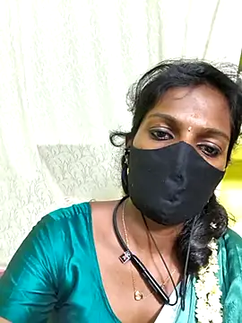 Honey_rosetamil 라이브 XXX 채팅