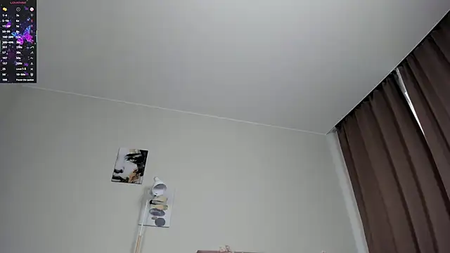 ErinnPieloch's Live XXX Chat