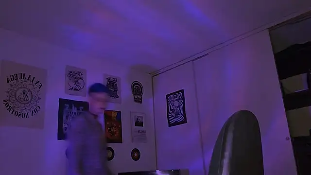 alex_one888 – Naživo XXX chat