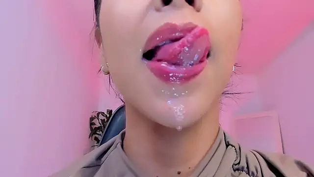 Živý XXX chat sophierooy22