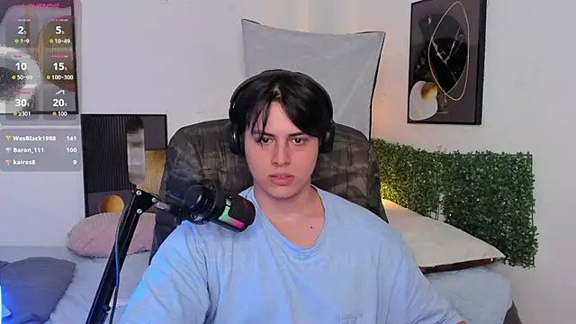 Thom_Ohtani's Live XXX Chat