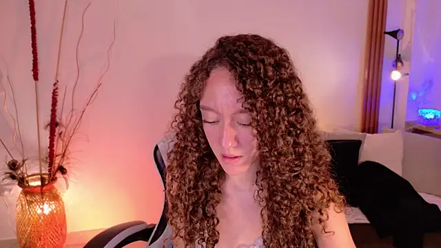 دردشة ChloeMoreti الجنسية المباشرة