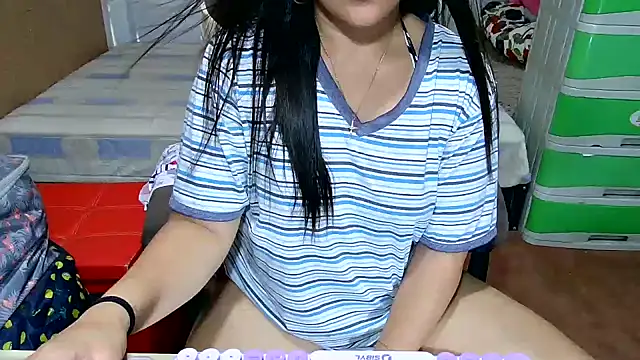 Filipina_Desire's Live XXX Chat