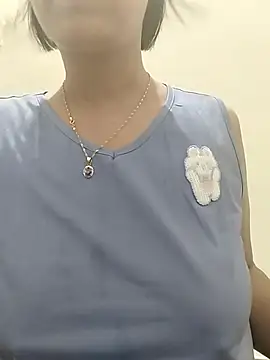 love_sexy090's Webcam Show