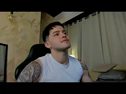 Show modela RONNY_COLTON na web-kameri