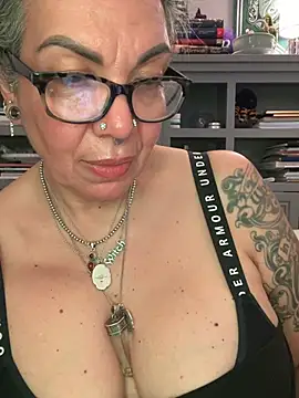 Chat XXX en directo de dieseldame1313