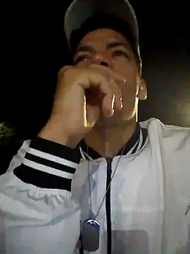 Andres_sant_ Show in webcam