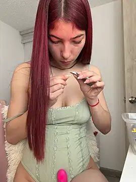 Онлайн чат XXX SarahLee__