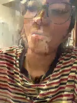 XXX chat uživo modela LilithMonette