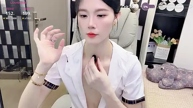 XXX chat uživo modela Yueyue-MM