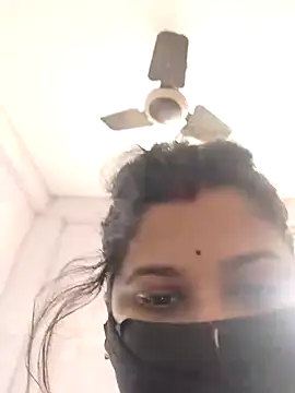 XXX chat uživo modela pinkisaha75