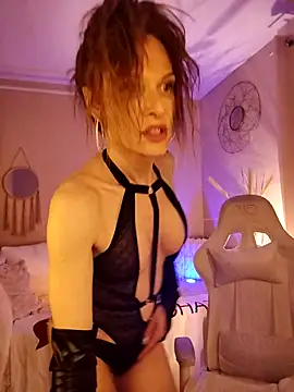 Luna_Kitanna Chat XXX live