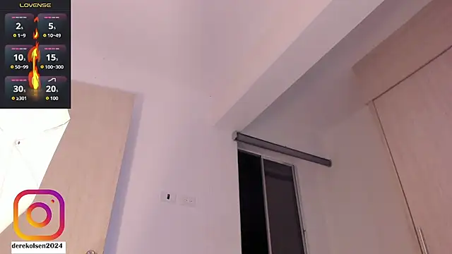 Chat XXX Live DerekOlsen