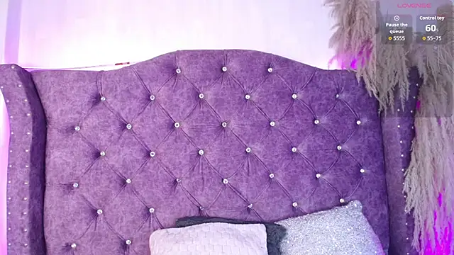 Violet_Collins1's Webcam Show