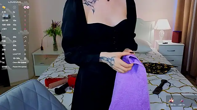 Show modela WICKEDEMBER na web-kameri