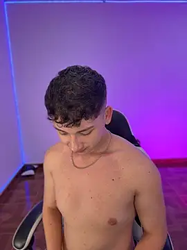 دردشة OLIVER_K الجنسية المباشرة